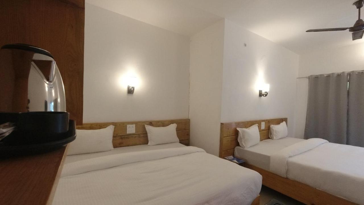H7 Stay On The Ganges, Yoga & Spa Resort, Rishīkesh 외부 사진