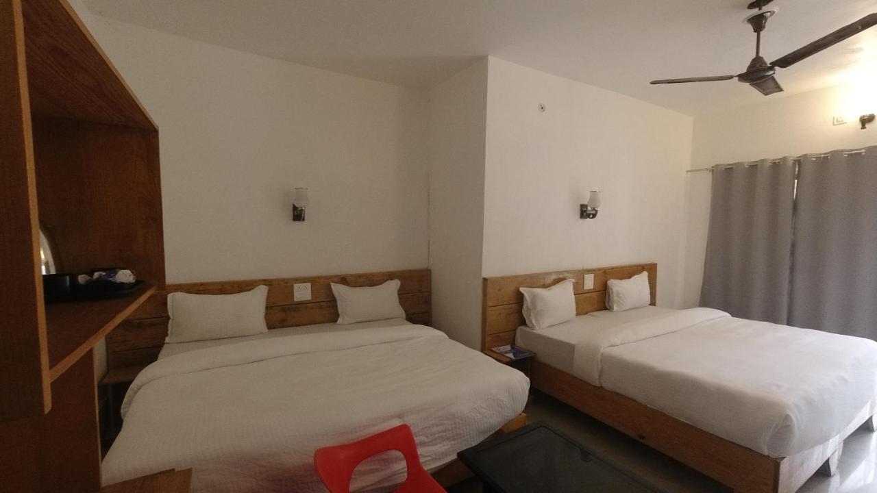 H7 Stay On The Ganges, Yoga & Spa Resort, Rishīkesh 외부 사진