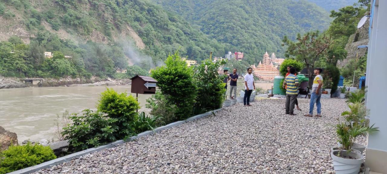 H7 Stay On The Ganges, Yoga & Spa Resort, Rishīkesh 외부 사진