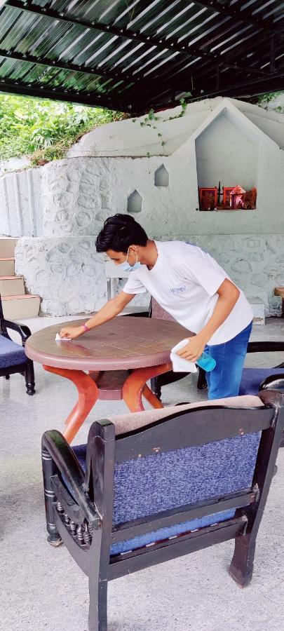 H7 Stay On The Ganges, Yoga & Spa Resort, Rishīkesh 외부 사진